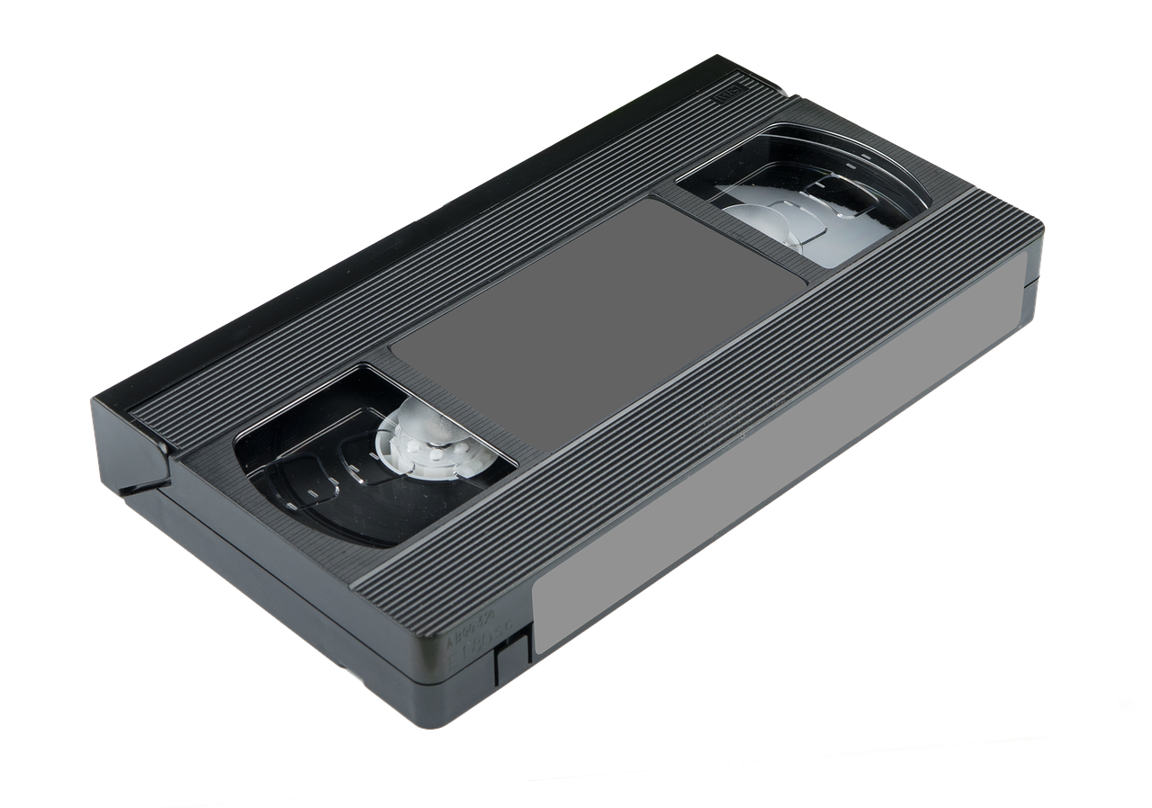 Videocassetta Disney (VHS) con rombo nero, simbolo di valore collezionistico.